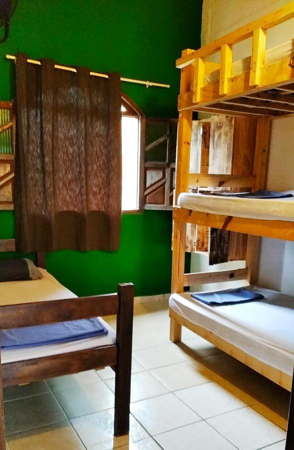 La Casita Hostel Praia Do Forte Buitenkant foto